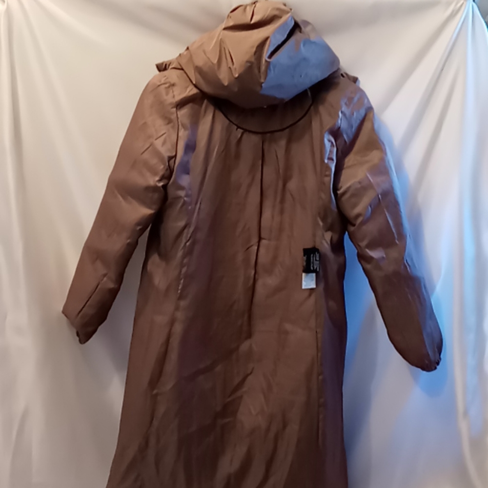 Cole haan's chic knee length puffer coat.NWOT. - Picture 4 of 8
